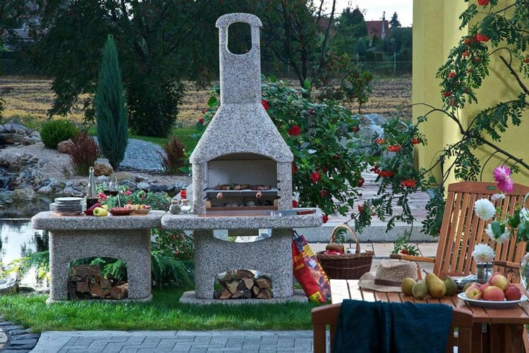 Grillkamin Wellfire NOVA Braun Mit Betonhaube Und Beistelltisch - Image 4